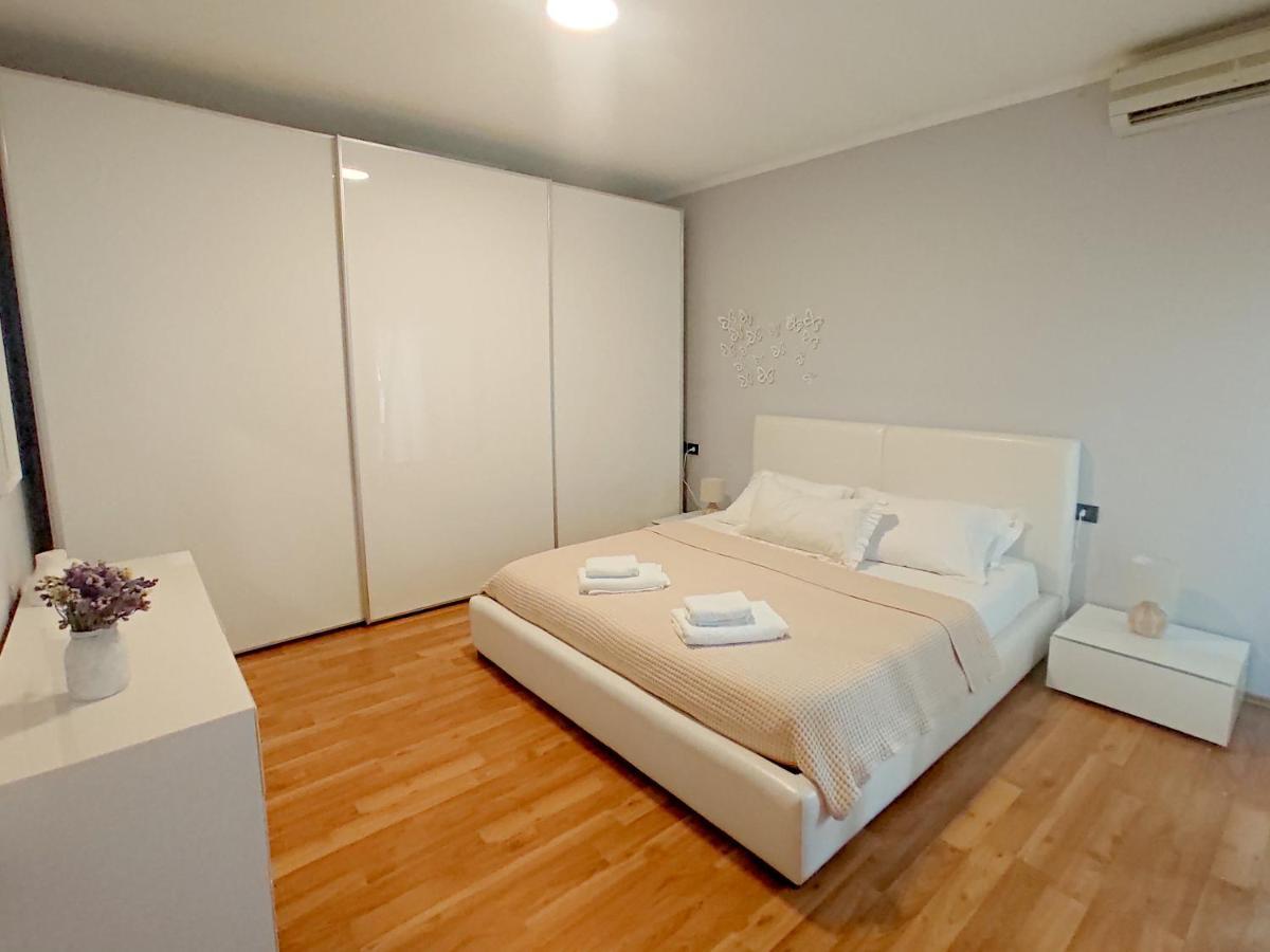 Boho Style In Center Of Tirana Appartement Buitenkant foto